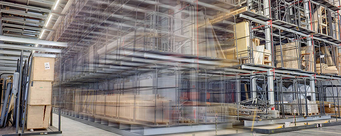 Rayonnage cantilever mobile